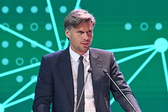 Глава &laquo;Роскосмоса&raquo; не улетит в космос