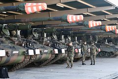 Песков высказался об оплате Германией вооружения для Украины