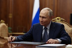 Путин подписал закон о борьбе с борщевиком