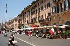 Россияне массово устремились в августе на отдых в три страны Европы