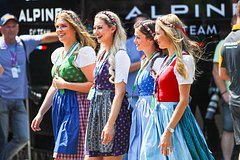 Россиянин описал девушек в одной стране Европы словами &laquo;очень любят взрослых мужиков&raquo;