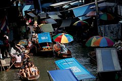 Россиянин описал поездку в популярный азиатский город фразой &laquo;нищета за немалые деньги&raquo;