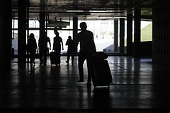 Россиянин почувствовал себя плохо в аэропорту Еревана и не выжил