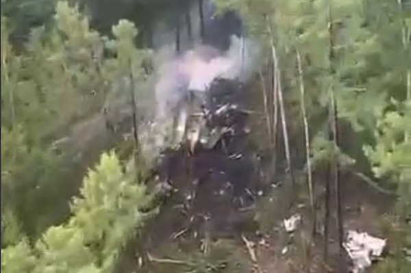 В Амурской области упал пассажирский самолет. Погибли все, включая пятерых детей. Все, что известно о крушении на данный момент