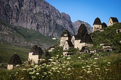 В Северной Осетии дали поручение по &laquo;Городу мертвых&raquo;