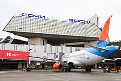 В Сочи задержали 25 авиарейсов