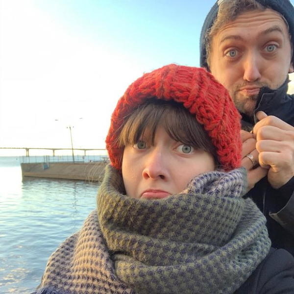 Звезда группы The Hatters разбился в ДТП вместе с женой. Что известно о трагедии?