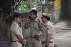 17-летнюю девушку назвали одержимой демонами и изнасиловали в отеле Индии во время обряда