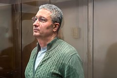 Коммунальщики захотели взыскать долг с бывшего замминистра обороны Иванова через суд