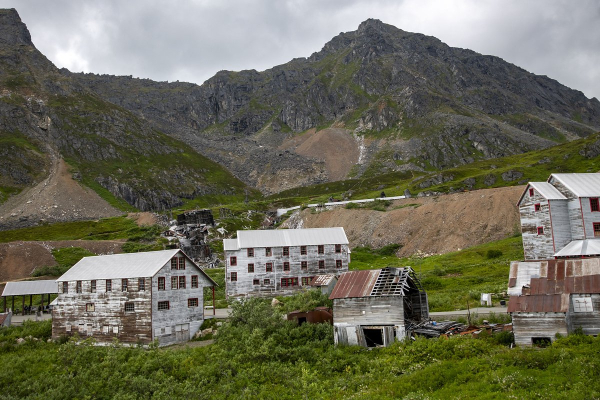 &laquo;Не для слабонервных&raquo;. Путин и Трамп летят на Аляску. Чем это место поражает?