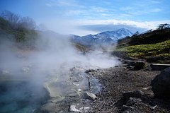 Появились подробности о пропавших при восхождении на вулкан на Сахалине туристах