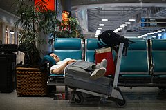 Россиянам назвали три популярные схемы мошенничества с турами