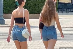 Россиянин описал девушек в городе Европы фразой &laquo;надевают мини-юбки и короткие платья&raquo;