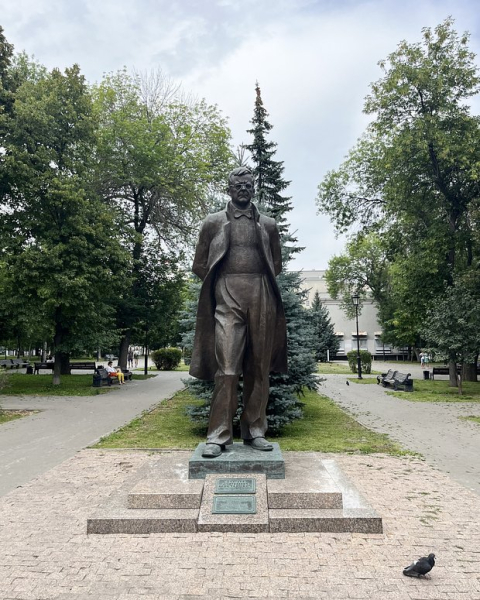 &laquo;Сенсационная новость&raquo;. 50 лет назад власти попытались скрыть кончину Шостаковича от советских граждан. Кто нарушил эту тайну?