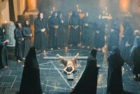 Жители мегаполиса пожаловались на голых любителей кровавых жертвоприношений с барабанами