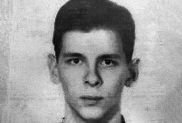 Бывший сапер хотел взорвать жилой дом в Мурманске. Как он стал самым опасным преступником России и почему его ловят уже 23 года?