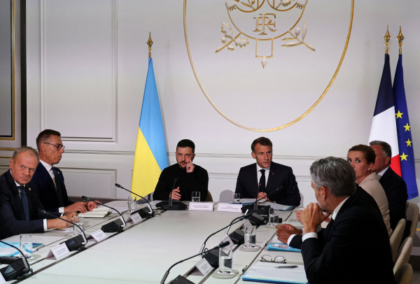 Дальнобойные ракеты для Зеленского и разногласия по отправке войск на Украину. Как прошла встреча &laquo;коалиции желающих&raquo; в Париже?