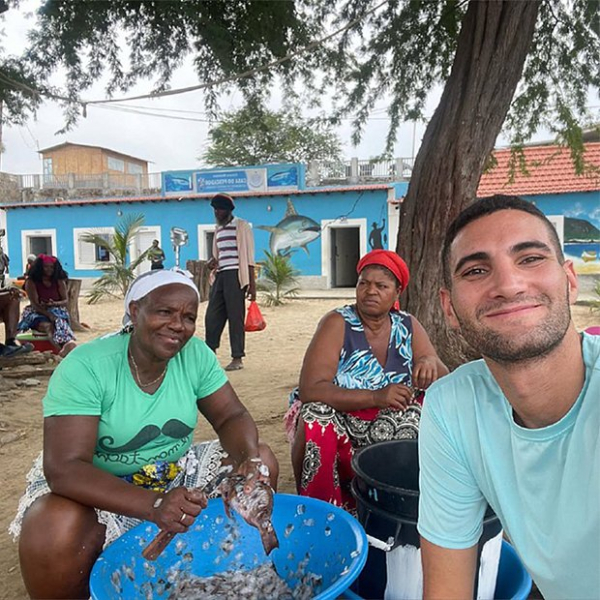 &laquo;Это стало моей суперсилой&raquo;. 25-летний американец объездил весь мир из-за ОКР. Что ему это дало?