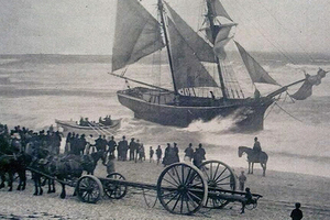 Корабль-призрак нашли на берегу другой страны после загадочного исчезновения владельца