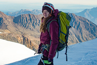 На популярном европейском курорте водитель под действием веселящего газа сбил туристок