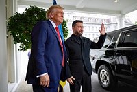 &laquo;Они неспособны разговаривать друг с другом&raquo;. Трамп решил взяться за диалог Путина и Зеленского