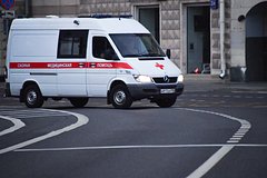 Пассажиров накормили испорченными продуктами в российском аэропорту