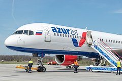 Пожелавшим линчевать сотрудника авиакомпании Azur Air россиянам дали совет