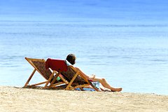 Россиянин покрылся жуткими волдырями от солнца на популярном курорте