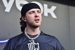 Российский губернатор обратился к певцу Егору Криду