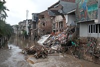 Секс-эксперта депортировали из популярной курортной страны из-за уроков по Камасутре