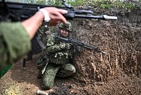 Украина все чаще использует в боях роботов. Как они выглядят и к чему это может привести?