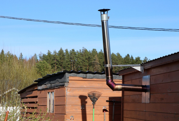 В России ввели новые ограничения для дачников. Какие действия теперь запрещено проводить с недвижимостью?