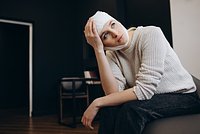 Водитель минивэна врезался в пару туристов в США и оставил их лежать в луже крови