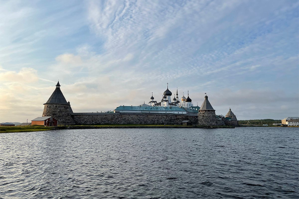 Север помнит. Почему поездка на Соловецкие острова может стать одной из самых незабываемых в жизни?